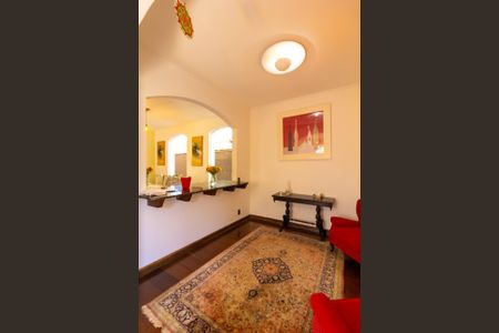 Casa à venda com 450m², 5 quartos e 4 vagasSala de Estar