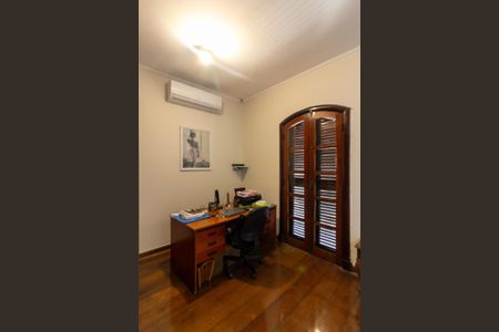 Casa à venda com 450m², 5 quartos e 4 vagasSuíte 1