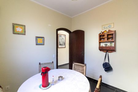 Casa à venda com 450m², 5 quartos e 4 vagasCopa