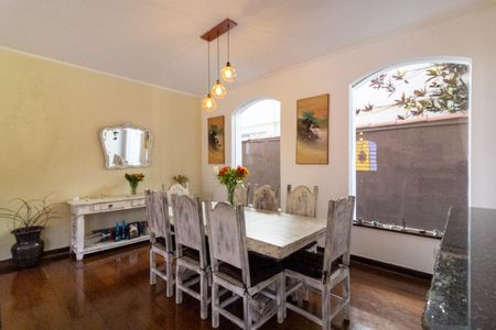 Casa à venda com 450m², 5 quartos e 4 vagasSala de Jantar