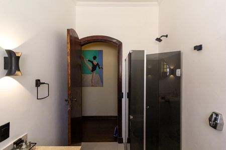 Casa à venda com 450m², 5 quartos e 4 vagasBanheiro Social