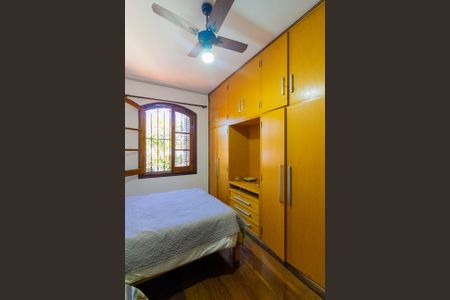 Casa à venda com 450m², 5 quartos e 4 vagasQuarto 1