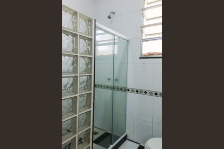 Casa de condomínio à venda com 159m², 3 quartos e 3 vagasBanheiro Social 