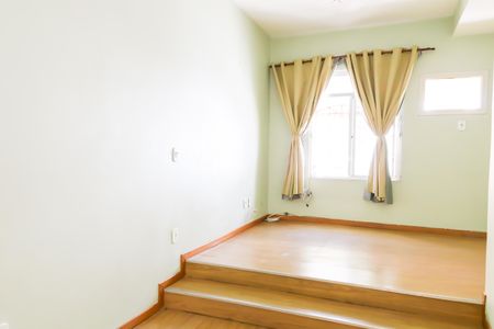 Casa de condomínio à venda com 159m², 3 quartos e 3 vagasSuíte