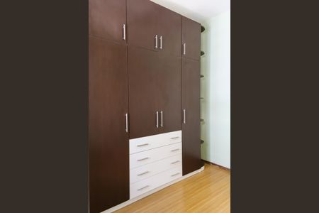 Casa de condomínio à venda com 159m², 3 quartos e 3 vagasQuarto 2