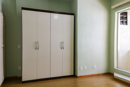 Casa de condomínio à venda com 159m², 3 quartos e 3 vagasQuarto 1