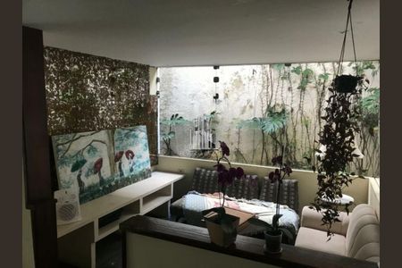 Casa à venda com 4 quartos, 550m² em Jardim Guedala, São Paulo