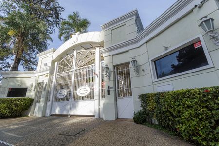Casa de condomínio à venda com 214m², 4 quartos e 4 vagasFachado do condomínio