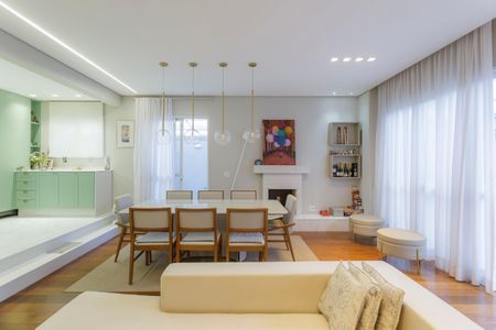 Casa de condomínio à venda com 214m², 4 quartos e 4 vagasSala