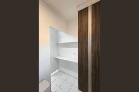 Casa de condomínio à venda com 87m², 3 quartos e 2 vagas Casa de condomínio à venda com 87m², 3 quartos e 2 vagasÁrea de Serviço