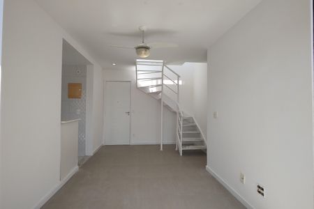 Apartamento para alugar com 108m², 4 quartos e 1 vaga Apartamento para alugar com 108m², 4 quartos e 1 vagaSala
