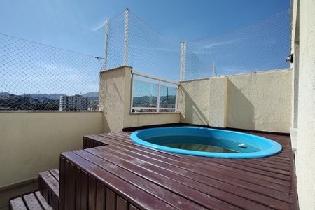 Apartamento para alugar com 108m², 4 quartos e 1 vaga Apartamento para alugar com 108m², 4 quartos e 1 vagaPiscina