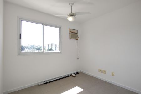 Apartamento para alugar com 108m², 4 quartos e 1 vaga Apartamento para alugar com 108m², 4 quartos e 1 vagaQuarto 2