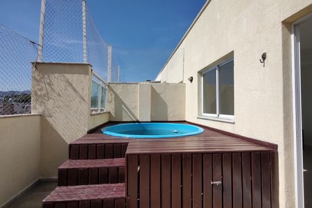 Apartamento para alugar com 108m², 4 quartos e 1 vaga Apartamento para alugar com 108m², 4 quartos e 1 vagaPiscina