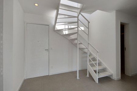 Apartamento para alugar com 108m², 4 quartos e 1 vaga Apartamento para alugar com 108m², 4 quartos e 1 vagaSala
