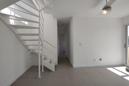 Apartamento para alugar com 108m², 4 quartos e 1 vaga Apartamento para alugar com 108m², 4 quartos e 1 vagaSala