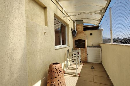Apartamento para alugar com 108m², 4 quartos e 1 vaga Apartamento para alugar com 108m², 4 quartos e 1 vagaCobertura