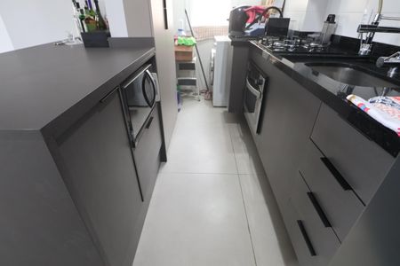 Apartamento à venda com 76m², 2 quartos e 2 vagasCozinha e Área de Serviço