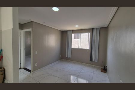 Sala de apartamento para alugar com 2 quartos, 48m² em Caxangá, Suzano