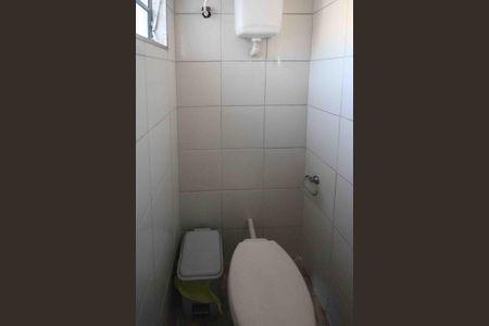 Casa à venda com 140m², 3 quartos e 2 vagas Casa à venda com 140m², 3 quartos e 2 vagasBanheiro de Serviço