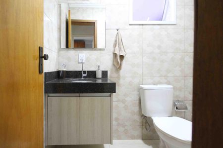 Casa à venda com 140m², 3 quartos e 2 vagas Casa à venda com 140m², 3 quartos e 2 vagasBanheiro