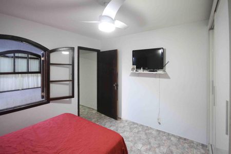 Casa à venda com 140m², 3 quartos e 2 vagas Casa à venda com 140m², 3 quartos e 2 vagasQuarto 3