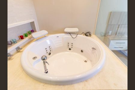 Apartamento para alugar com 126m², 3 quartos e 2 vagas Apartamento para alugar com 126m², 3 quartos e 2 vagasBanheiro da Suíte 1