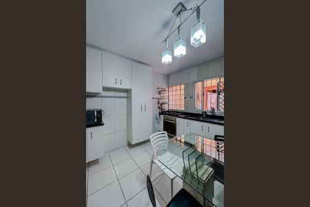 Casa à venda com 84m², 2 quartos e 1 vagaCozinha