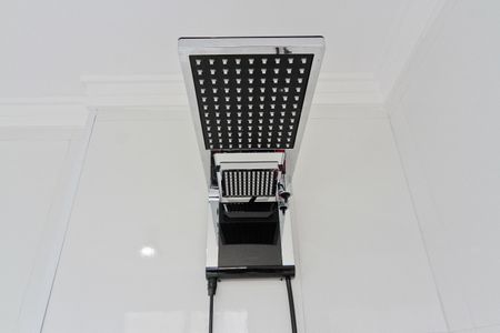 Banheiro de apartamento à venda com 1 quarto, 43m² em Vila Pedra Branca, São Paulo