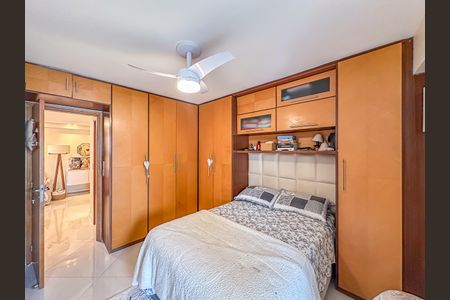 Apartamento à venda com 80m², 2 quartos e 2 vagasSuíte