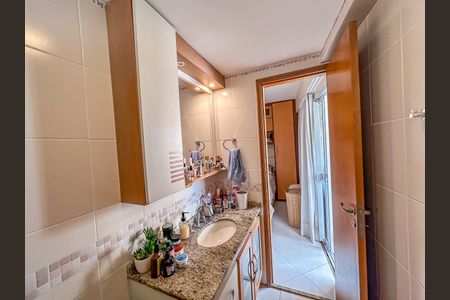 Apartamento à venda com 80m², 2 quartos e 2 vagasBanheiro Suíte