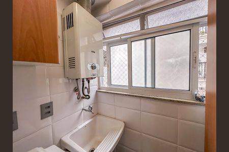 Apartamento à venda com 80m², 2 quartos e 2 vagasÁrea de Serviço