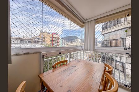 Apartamento à venda com 80m², 2 quartos e 2 vagasSacada Suíte