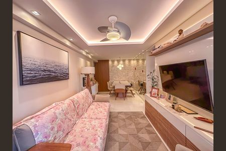 Apartamento à venda com 80m², 2 quartos e 2 vagasSala