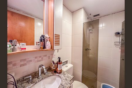 Apartamento à venda com 80m², 2 quartos e 2 vagasBanheiro