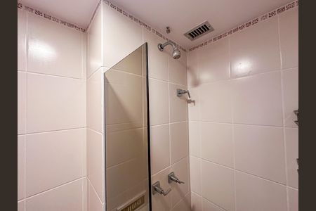 Apartamento à venda com 80m², 2 quartos e 2 vagasBanheiro