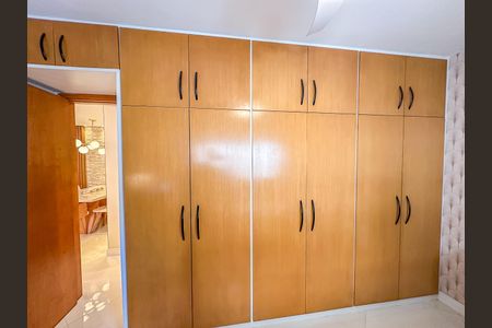 Apartamento à venda com 80m², 2 quartos e 2 vagasQuarto 1