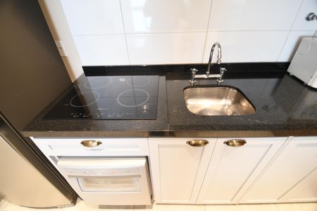 Cozinha de kitnet/studio à venda com 1 quarto, 49m² em Centro, Campinas