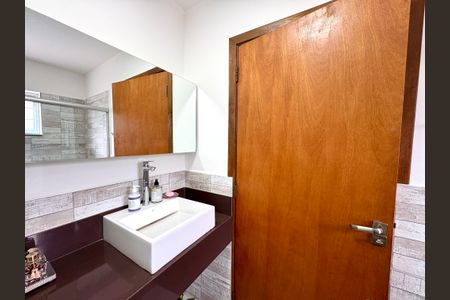 Casa para alugar com 300m², 2 quartos e NaN vagasBanheiro Social