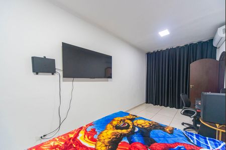 Casa à venda com 328m², 5 quartos e 3 vagasQuarto 2