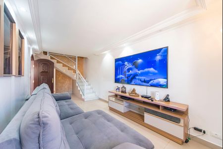 Casa à venda com 328m², 5 quartos e 3 vagasSala