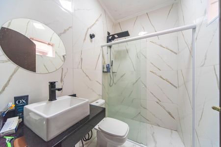 Casa à venda com 328m², 5 quartos e 3 vagasBanheiro 2