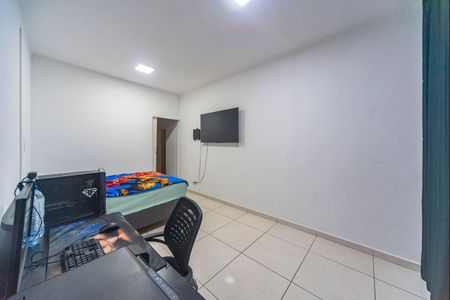 Casa à venda com 328m², 5 quartos e 3 vagasQuarto 2
