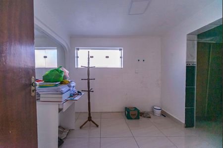 Casa à venda com 328m², 5 quartos e 3 vagasQuarto de Serviço