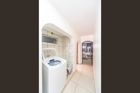 Casa à venda com 328m², 5 quartos e 3 vagasÁrea de Serviço