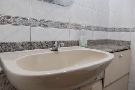 Apartamento para alugar com 73m², 3 quartos e 2 vagas Apartamento para alugar com 73m², 3 quartos e 2 vagasBanheiro