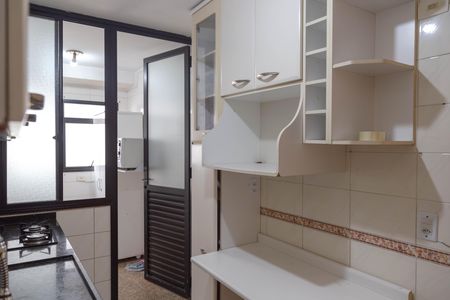 Apartamento para alugar com 73m², 3 quartos e 2 vagas Apartamento para alugar com 73m², 3 quartos e 2 vagasCozinha