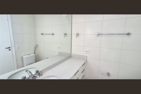 Apartamento à venda com 162m², 4 quartos e 3 vagasBanheiro Suíte 2