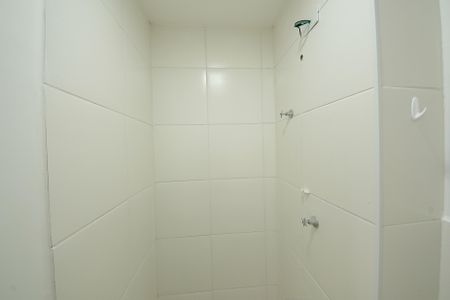 Apartamento para alugar com 37m², 2 quartos e sem vaga Apartamento para alugar com 37m², 2 quartos e sem vagaBanheiro