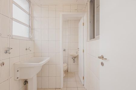 Apartamento à venda com 72m², 2 quartos e 1 vagaÁrea de Serviço